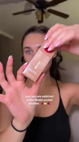this was one of 3 products I allowed myself to buy during the @sephora sale 🤭 I find myself reaching out for the @rhode skin pocket blushes a lot (especially in the fall/winter) & I thought date cake was the perfect shade!!!🍰🤝🏻  #rhodepocketblush #rhodeskincare #berryblush #creamblushes #acnesafemakeup 
