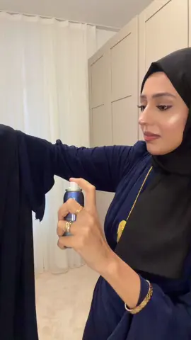 Donkerblauwe vibes💙 Wat vinden jullie van de glitters?😍 #dress #eveningvibes #eveningdress #outfit #outfitideas 