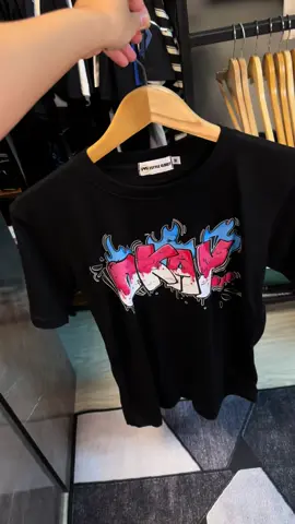 เสื้อยืดแขนสั้น สกรีนลาย❤️‍🔥👕 #จําหน่ายออฟชั่นแบรนด์เนม✅ #พิกัดเสื้อใส่เที่ยว #เสื้อผ้าแฟชั่น #เสื้อแขนสั้นเท่ๆ #KIMSHOP💯 