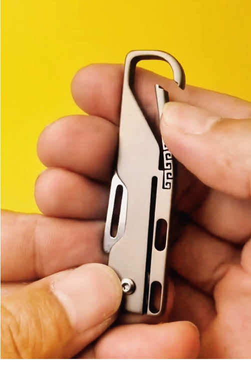 Do you want one?#fyp #keychain #titaniumkeychain #keychainknife #hakatoy 