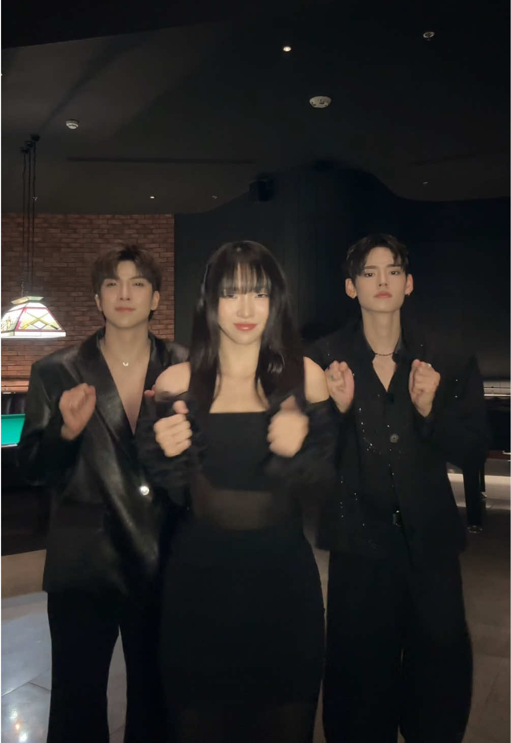 พี่ 2 คนนี้ดูนั่งเงียบๆ เจอเลยเจ็บนิดๆ @palmww @พี่เน  