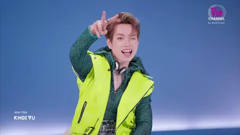 wir sind so stolz auf dich, Khoi Vu. #KhoiVu #AnhTraiKhoiVu #KhoiVuAnhTraiSayHi2025 #KhoiVuATSH2025 #fyb 