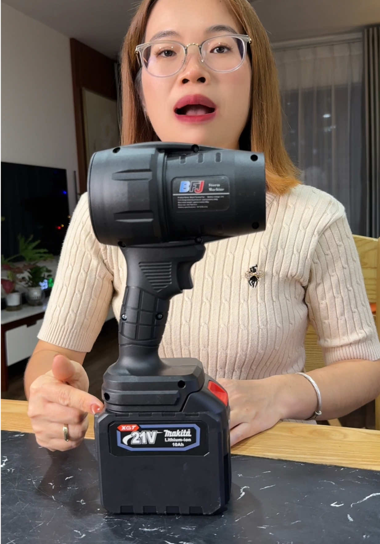 Máy thổi phản lực cầm tay kèm pin và sạc #kimthanhday #maythoiphanluc #xuhuong 