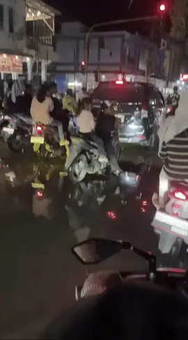 Pas kecil lihati orang dewasa pacaran,udah gede liat anak kecil pacaran#bucin #bocil #sad #foryoupage 