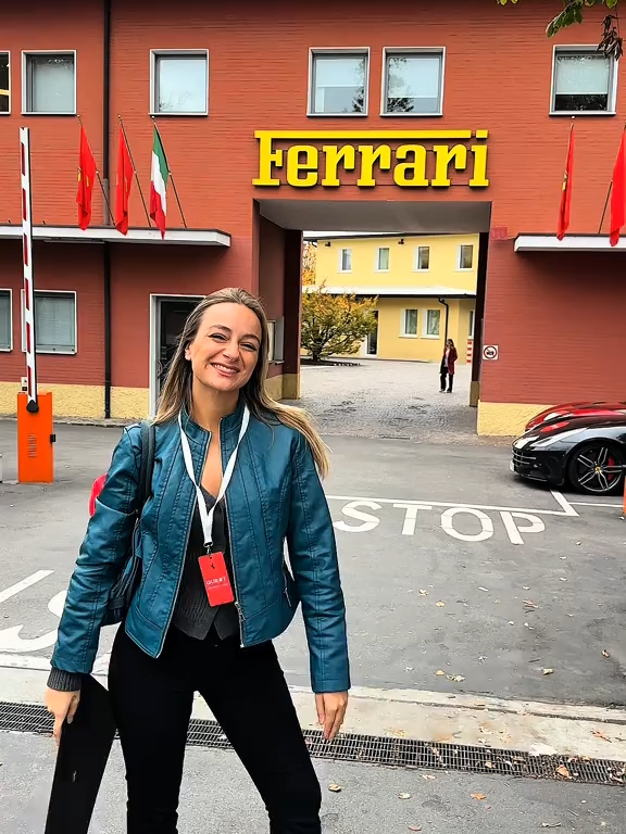 È SUCCESSO DAVVERO 😍 Tu con chi andresti❓ @ferrari #Ferrari #FerrariChallenge #FerrariFM25 #maranello #motori (by @Carolina Tedeschi)