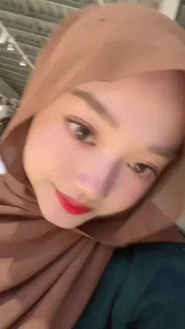 nontonin orang benerin pashmina ga nurut