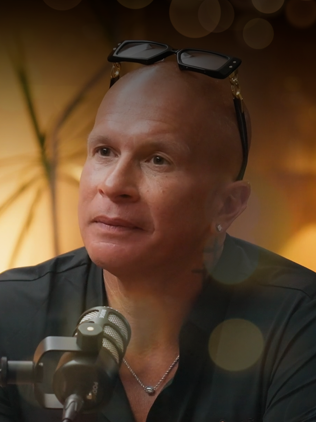 Episodio completo con @doctorbayter disponible en la app de Mejor Q' Ayer. 🎧 Disfrútalo en YouTube y otras plataformas a partir del 10 de noviembre. Únete a la mejor comunidad para disfrutar de este y otros contenidos ¿. Tienes el link en la bio. 📱 #LuisErnestoFranco #GueroFranco #DoctorBayter #MejorQAyer