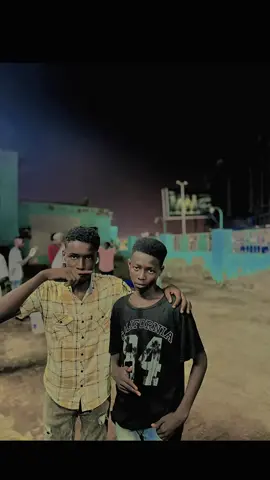 #الشعب_الصيني_ماله_حل😂😂 #CapCut #ميمز #la #السودان 