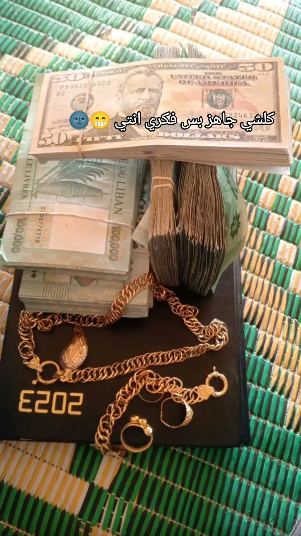 #الشعب_الصيني_ماله_حل😂😂 كلشي جاهز 😂😂👌🏻