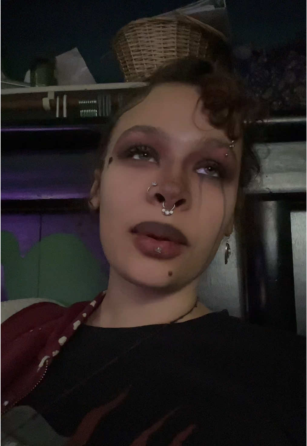 jus realized one of my earrings ran away from me 