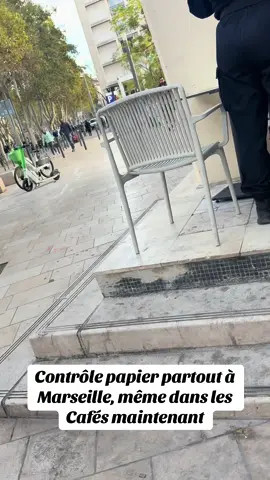 #marseille #monde #police #papier #b 