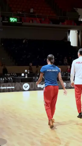 There is always time for some BTS. 🔎 📆 WDSF Brno Open 2025 #dance #wearedancesport #latin #movement
