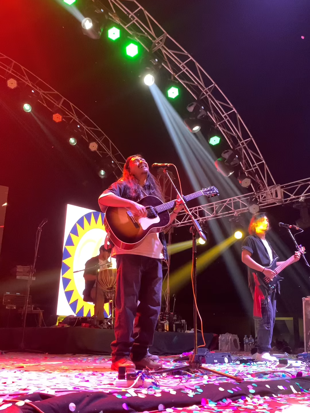 Amazing Vibes - Kuma Sagar Live In Damak #ConcertNight #Kumasagar #Foryou #DamakmusicFestival #kumasagarandthekhwopaa #Damak #Vibes2025 @kumasagar