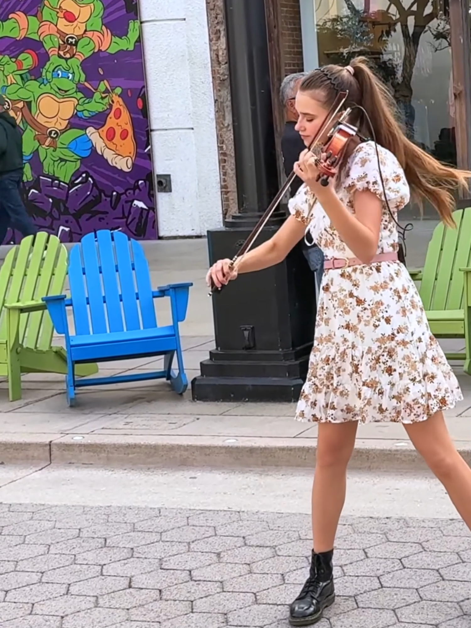 ♥️🌸🌷 Dancing Queen by ABBA  - Violin Cover #violin #violon #violinist #streetmusician