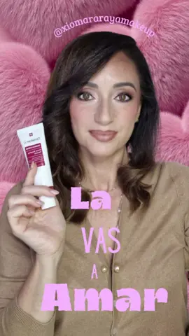 La marca es Centellian 24, creada por Dongkook Pharmaceutical (Corea del Sur).  Según su web, “esta innovadora formulación está respaldada por más de 50 años de investigación dermatológica de Dongkook Pharmaceutical”.  El nombre “Centellian24” hace referencia a la planta cí­c­a conocida como Centella Asiatica (“cica”), y a la promesa de “24 horas” de hidratación.  En resumen: es una marca coreana, con base en investigación farmacéutica y con especial foco en la centella asiática como ingrediente clave. --- ¿Dónde comprar y precios aproximados / cantidad? La cantidad indicada es 50 ml para esta versión “Power Boosting Formula 50 ml”.  En algunos listados aparece “50 ml / 1.7 fl oz” para la temporada (Season) 4.  Precio estimado: en tiendas de importación K-beauty, los precios varían (ver listados de USD) — por ejemplo, uno de los listados muestra un precio alrededor de US $26.49 en eBay para la versión 50 ml.  También en plataformas especializadas el rango puede situarse entre unos 20 - 35 USD para 50 ml, dependiendo de tienda y versión. (En Europa/adaptado a euros probablemente entre ~20-30 € más gastos). Por ejemplo, una tienda indicaba productos de Centellian24 desde US $12 hasta ~US $35 según versión.  Dónde comprar: tiendas de skincare coreano en línea (YesStyle, Stylevana, etc.), plataformas de e-commerce, también Amazon según listados. 