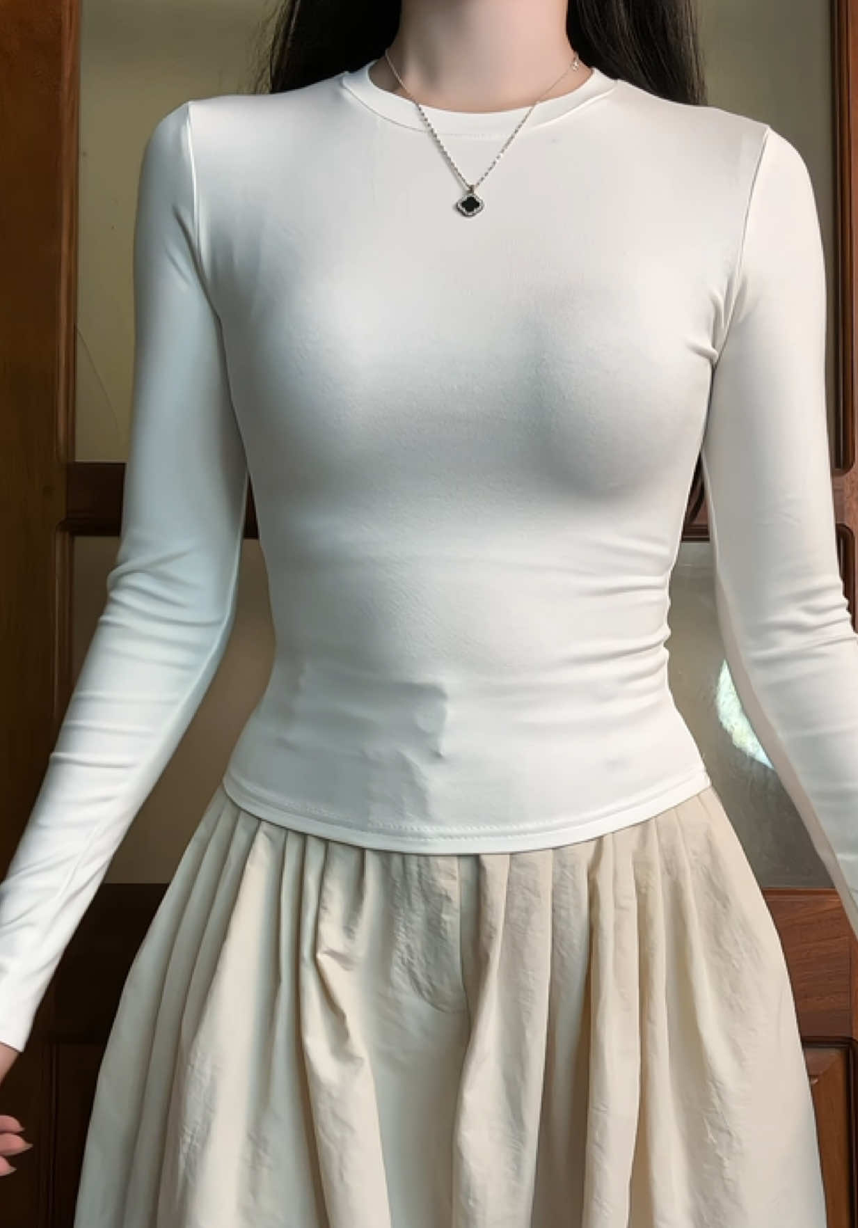 Chiếc áo quốc dân cân hết mọi outfit là đây👍👍👍 #aothundaitay #aoxinh #aogiunhiet #aohottrend #xuhuong 