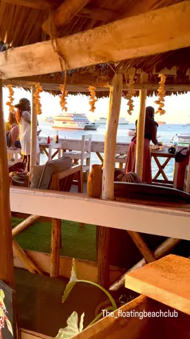 The #dubai🇦🇪 #TBCZANZIBAR #floatingbeachclub🏝 #southafricatiktok🇿🇦 #tiktok 