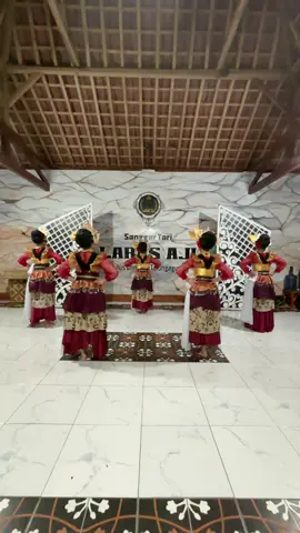 #fyp #penari #viraltiktok #kembanggoyang #xyzbcafypシ 