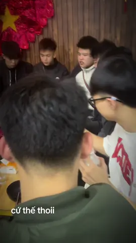 cuối tuần mấy ae lại ngồi #anhemminhcuthethoi 