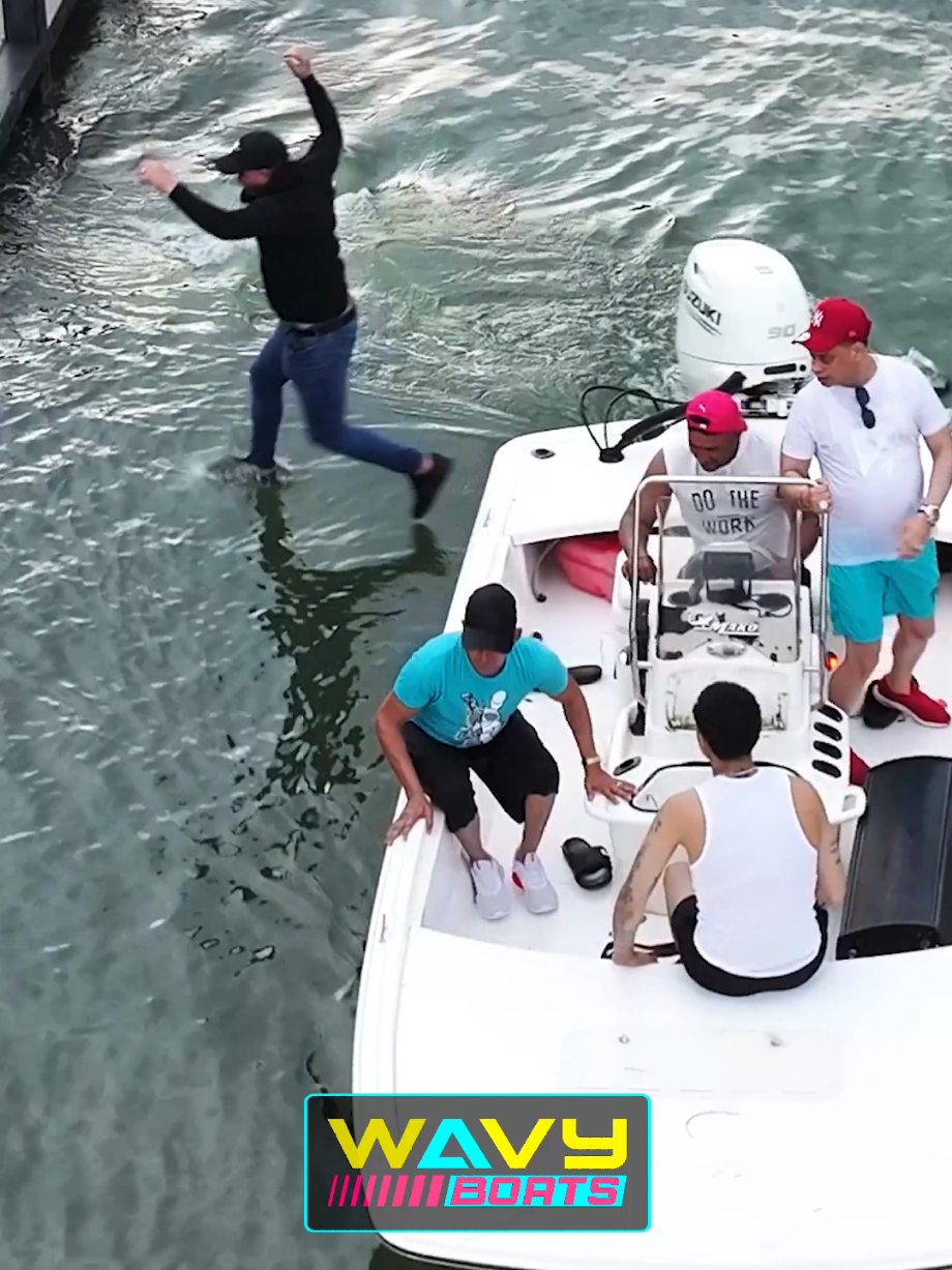 Captain is playing around with the throttle and causes a passenger to go for a swim. Any advice for this crew? 😂 #wavyboats #boatfails #hauloverinlet #hauloverboats #boatrampfails 