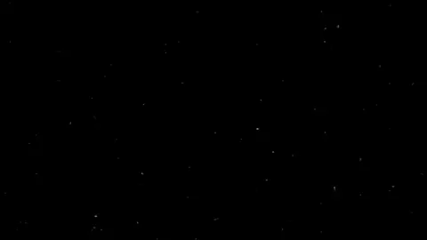 وَمِنَ ٱل‍‍ن‍َّ‍اسِ م‍َ‍ن ی‍َ‍عۡبُدُ ٱل‍‍لَّهَ عَلَىٰ حَرۡفࣲۖ #القارئ_حسن_فهمي_العدني  #سورة_الحج  #قرآن #راحه_نفسيه 