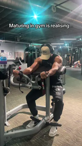 Lifting weights is the easy part. Turning up everyday and dieting correctly is the real struggle #GymTok #nutrition #edinburgh #lockin 