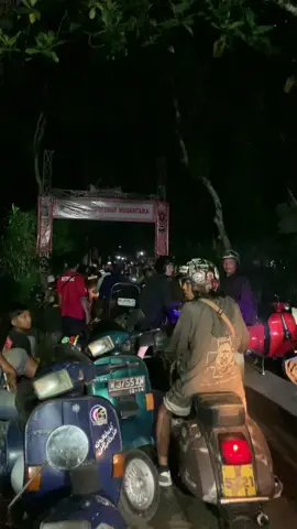 macet total kang🤪 #acaravespa #djombangvespakabudayan #sumberbotojombang #fyppppppppppppppppppppppp 