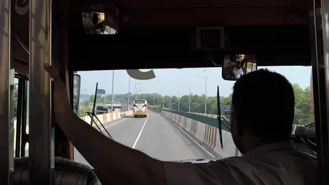 🔥 . . . #viral #fouryoupage #fouryou #busloving #goldenline 