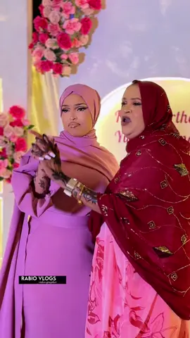 Inan iyo hooyadeeD mzha allh uzoo qora #rabio_vallogs #somalitiktok 