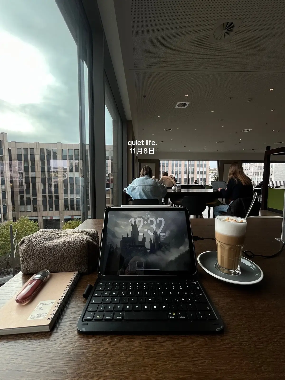 🙇🏻‍♀️📑 #studytok #fyp #studying #foryou #quitelife 