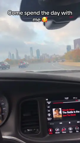 I don’t think I’ll ever take 5 clients after school again 😭 I was so exhausted by the end of the day. #crossover #barberstudent #cosmetologist #hairstylist #momlife #hairstylistlife #exhausted #busyday #chicagohair 