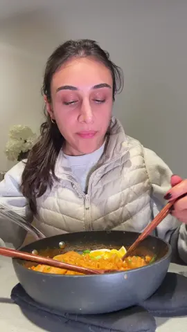 I hate the smell of food if I’m not actively eating that food