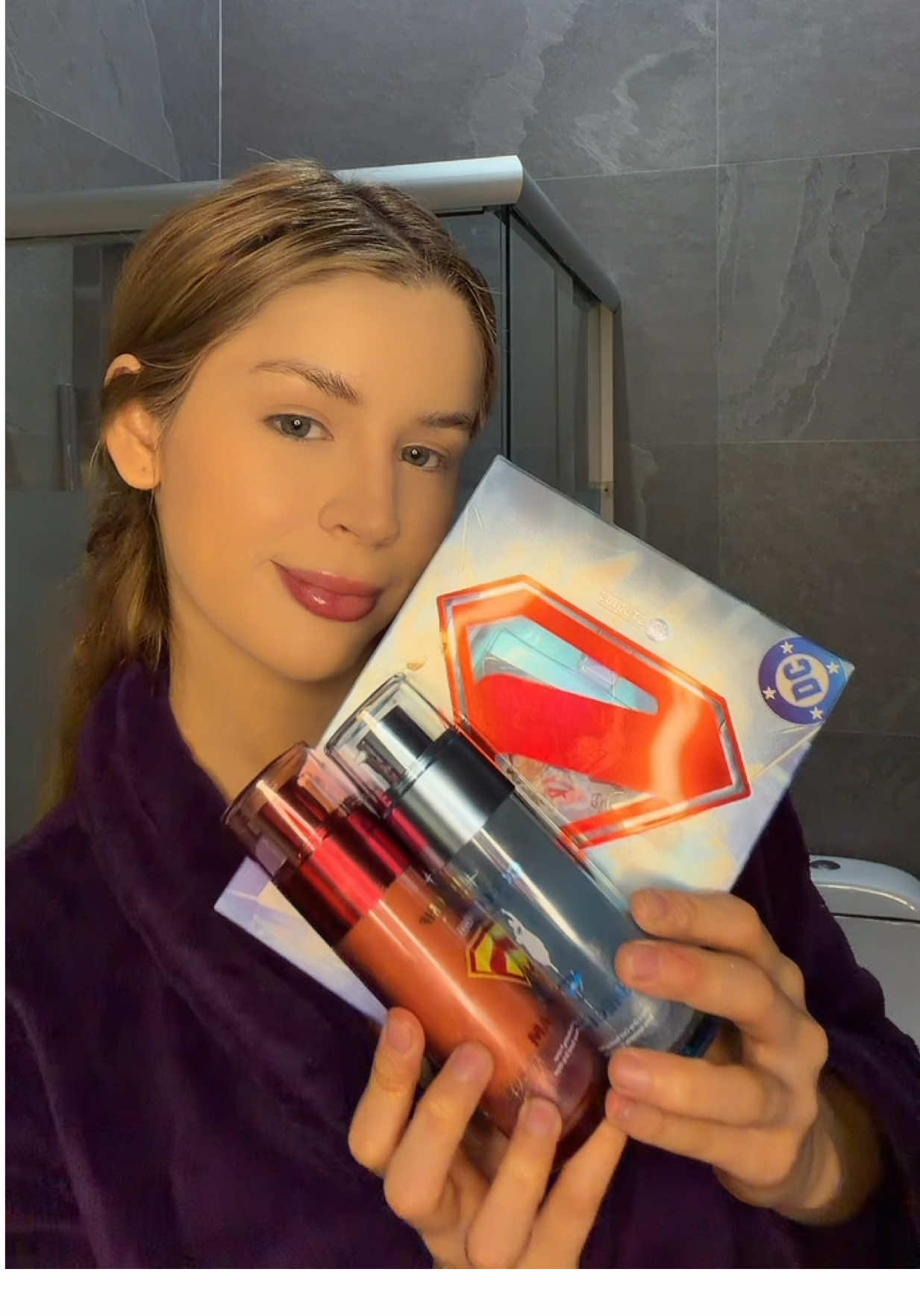 @SHEGLAM 💞 #sheglam #superman #grippingprimer #sheglamsupermanprimer 