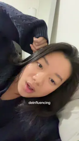 deinfluencing redbullin joulukalenteri, stanleycup ja lululemonin takki mut salee oikeesti yritän vaa vakuuttaa itteni