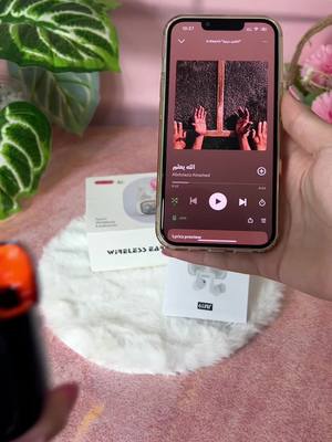 سماعة الترجمة الذكية تترجم أكثر من 135 لغة