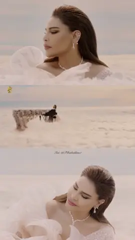 مكتوب أعيش هالعذاب وأود من لا شفت وده الشوق ودى بي وجاب وخذ بي الوله جزره ومده مافادني لوم و عتاب وانقطعت احبال الموده واللي وعد ما وفى بوعده 🥀. ‫#اغاني_احلام‬ 🎶 ‫#لابارك_الله_في_الغياب‬ ✨ فنانة العرب ‫#احلام‬ 👑✨ ‏‪@AhlamAlShamsi‬ كلمات الشاعر : ‫عبدالرحمن العثمان‬  الحان : ‫احمد الهرمي‬  توزيع : سيروس  #اغاني #f 