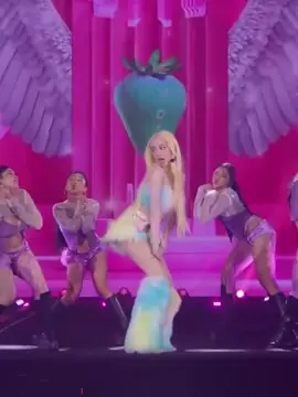 เอาสตอเบอร์รี่มรกตออกจากหัวที 😂 #ormkornnaphat #ออมกรณ์นภัส #หลิงออม #lingorm 