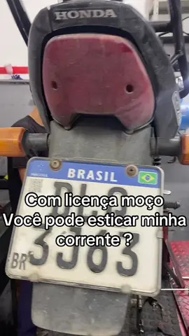 Com licença moço você pode esticar minha corrente ? #mecanico #oficina #umor 🫵🏼🥴🤣