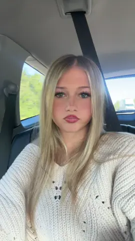 hi main #famous #blonde #fyppppppppppppppppppppppp #makeup #car 