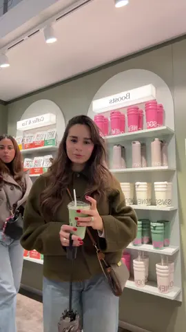 @GoodNews best matcha in paris 🤍🍵 #paris #matcha #beirut #fyp #girlstrip 