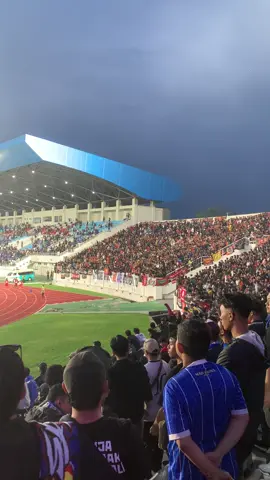 selamat atas oleh” 3 point dari mlg jak👆 #aremania #jakmania #aremafc #persija 