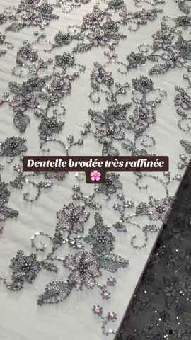 Nouvel arrivage: broderies fines, détails scintillants, qualité haut de gamme. Le genre de dentelle qui change toute une tenue.🌸 Contact : 0022891174746 | Nous expédions partout 📦🌍 #izharatissus #tiktoktogo🇹🇬 #abidjan225🇨🇮 #tiktokfrance🇨🇵 #tiktokafrique🇹🇬🇨🇩🇨🇮🇧🇯🇬🇦🇨🇲🇬🇦 