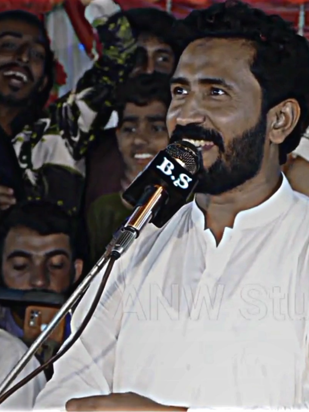 mention someone....... 🥀💔😫 repost request❤🥀🍂 #newpoetry #viralpoetry #viral_video #trending #mesamkhokhar 