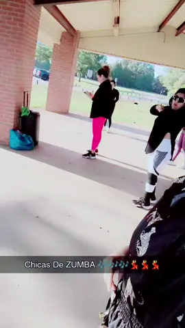 CHICAS DE ZUMBA 🎶🎶🎶💃💃💃💃💃😝👌