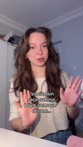 @feride adlı kullanıcıya yanıt veriliyor  “saçın sakınızı böyle sarmayın” videosunun devamı geldii 🕺🏻 inanın ilk videonun bu kadar izleneceğini bilseydim sonunu daha beklemeye değecek şekilde bitirirdim 🙃🙃 ama saçınıza MUTLAKA deneyinn ÇOK İYİ oluyor  #kurumsalhayat #beyazyaka #kurumsalkimlik #kurumsalmizah #işehazırlanma 