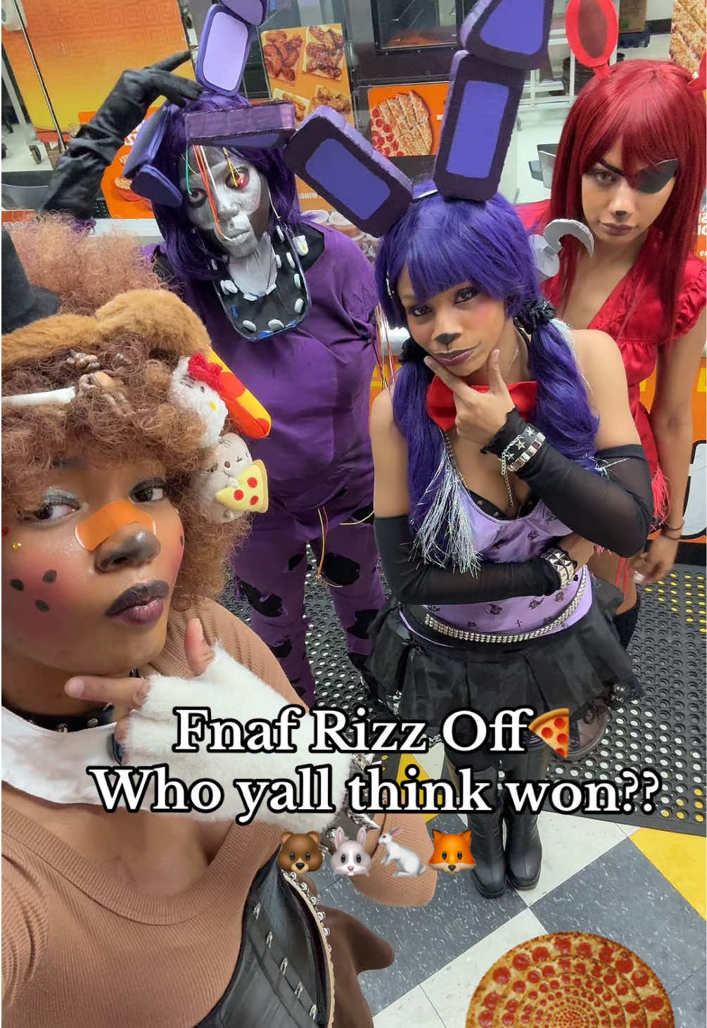 🍕Who yall think won the FNAF RIZZ OFF🤪 #fyp #fnaf #cosplay #pizzaria #horror 