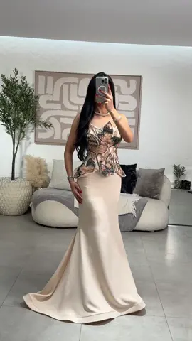براند سعودي مختص في الفساتين #فساتين #fyp 