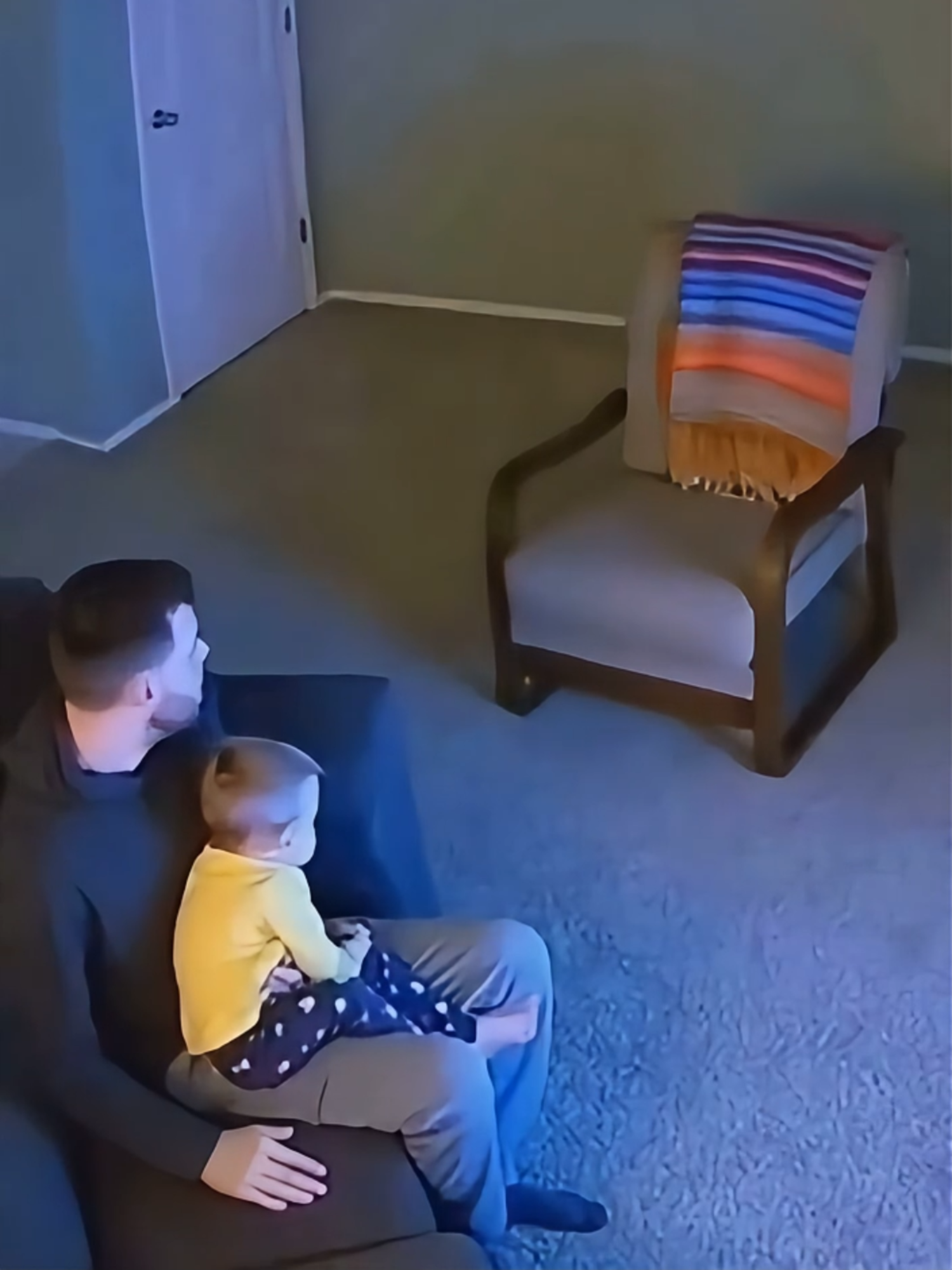 Watch the chair at 0:04 — you’ll regret it 🥶 #ParanormalActivity #hauntedhouse #CaughtOnCamera #scarytiktoks #viralvideos #Supernatural