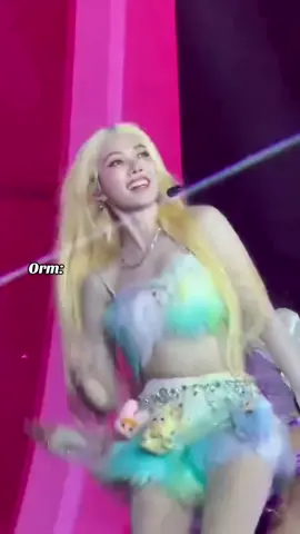 but P’Ling is so cute 🥰 (strawberrymorakot )  #Lingorm #Lenamiu #LinglingKwong #Ormkornnaphat #herandherslingorm1stfancon 