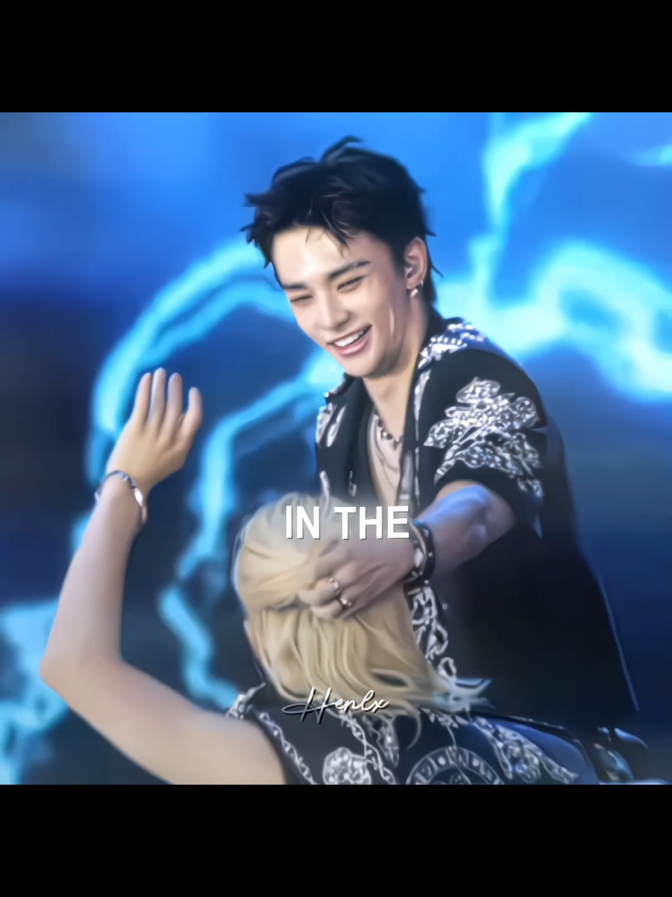 Omg their voices I'm crying. || HYUNLIX IN THE DARK EDIT || @henlxis  #edit #trend #hyunlix #straykids #fyp 